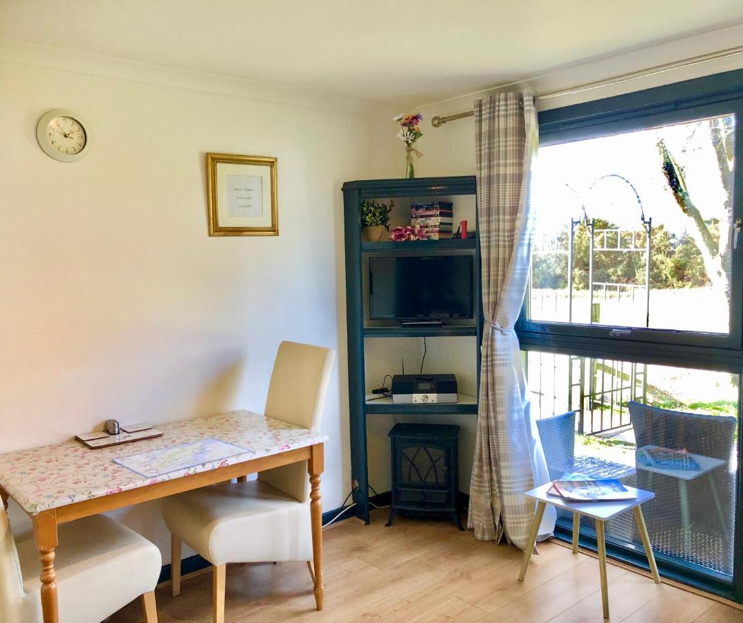 Kilcoy Chalets เมียร์ออฟออร์ด ภายนอก รูปภาพ