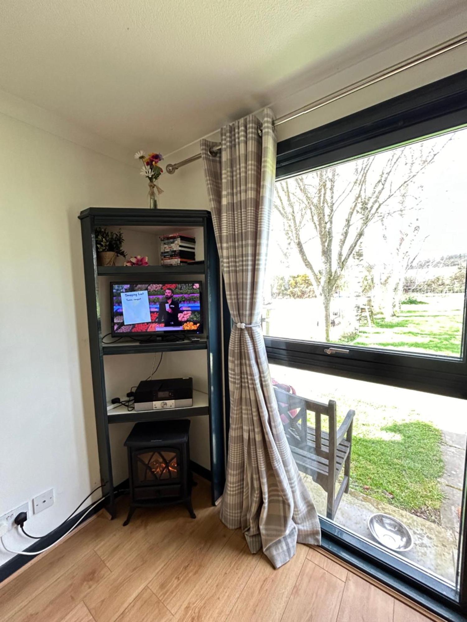 Kilcoy Chalets เมียร์ออฟออร์ด ภายนอก รูปภาพ