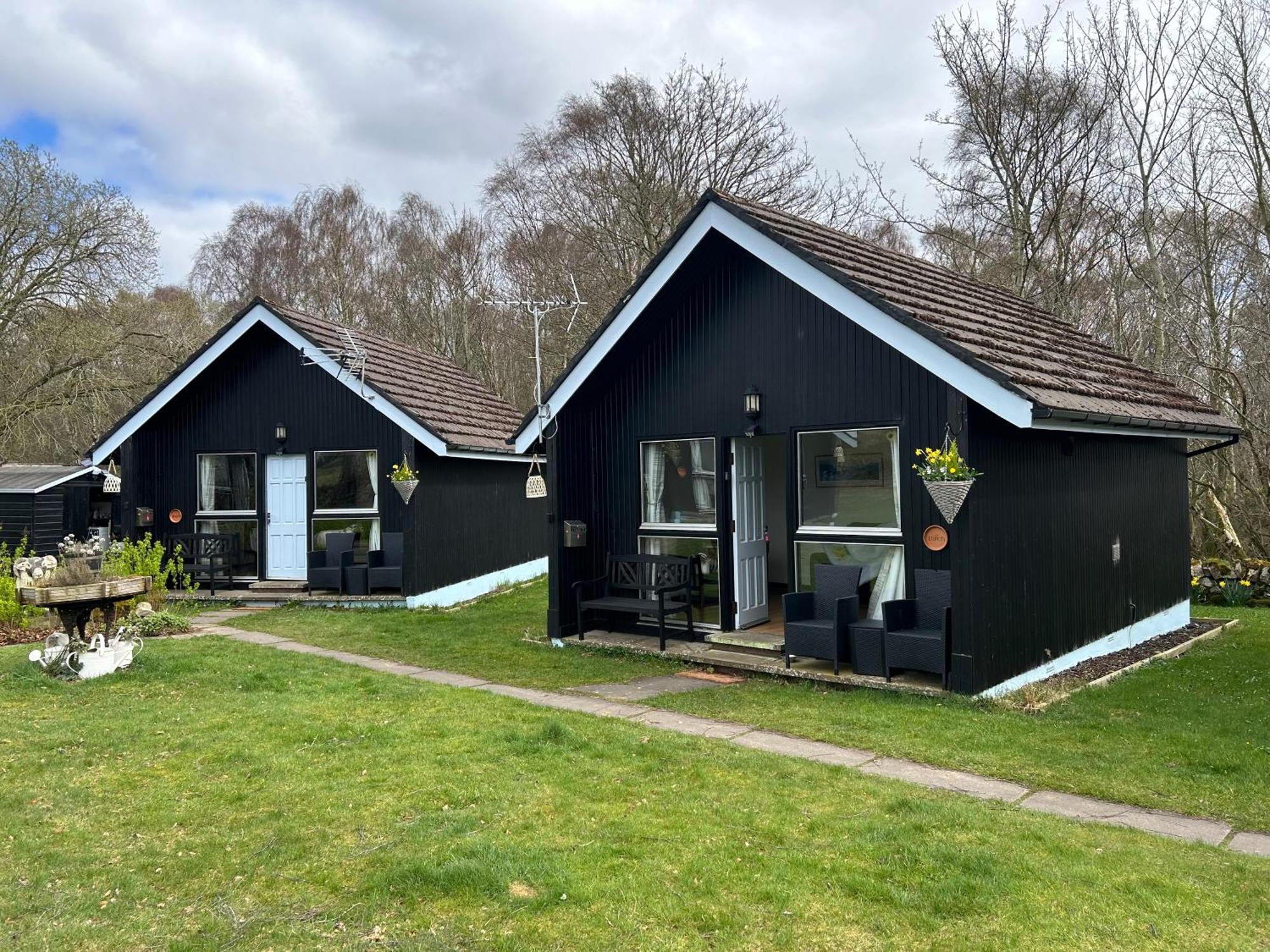 Kilcoy Chalets เมียร์ออฟออร์ด ภายนอก รูปภาพ